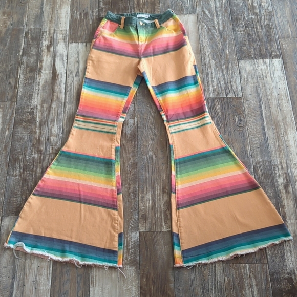 RANCH DRESS'N Fallon Taylor "Moab" serape super flare rodeo cowgirl jeans sz 2 - Picture 4 of 13
